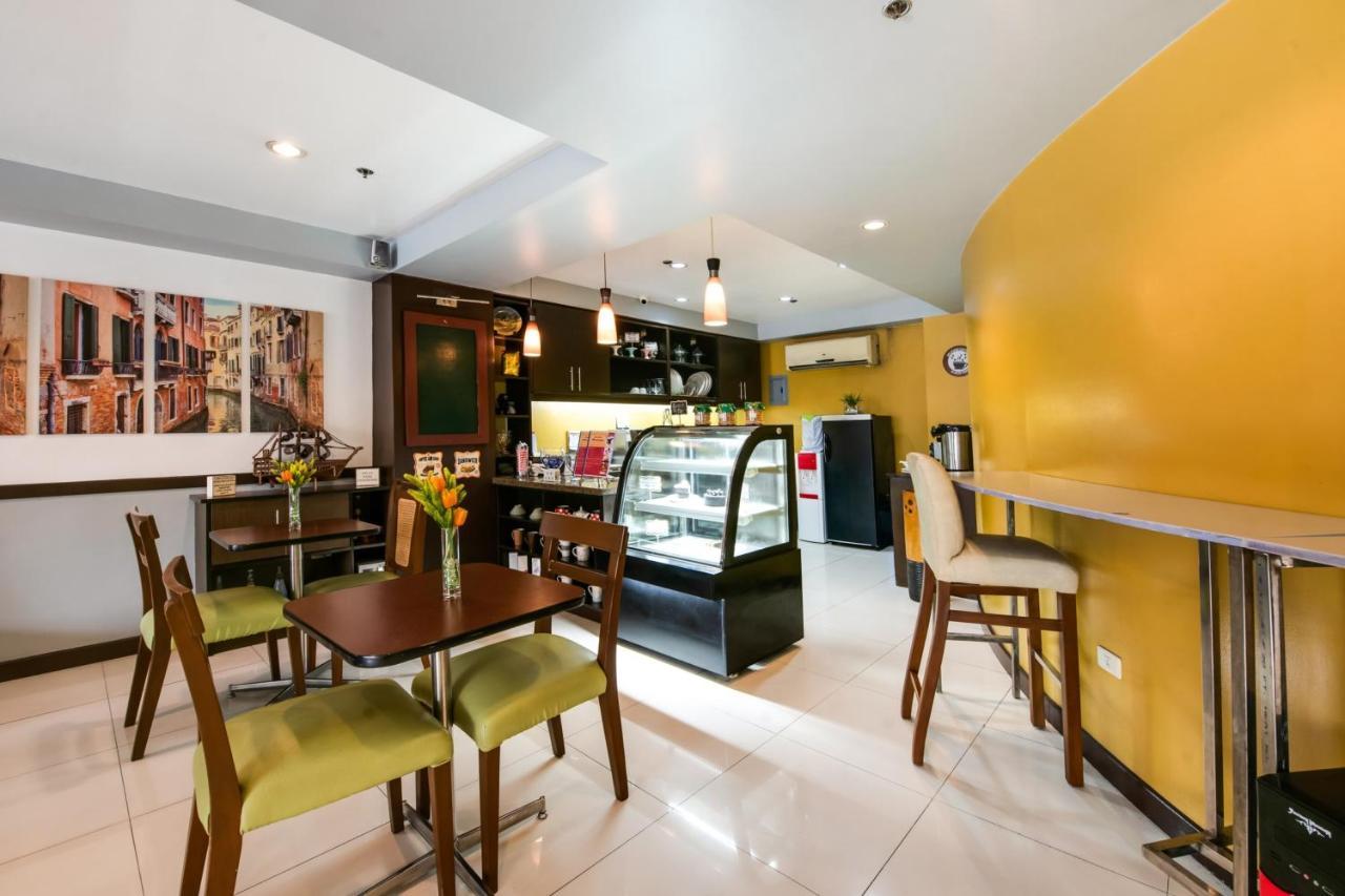 Festive Hotel Makati Paco Extérieur photo