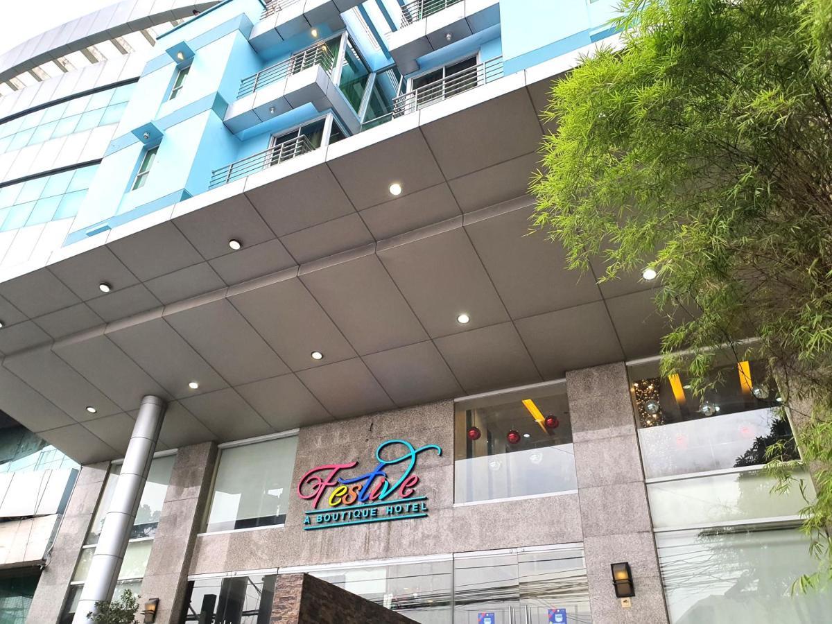 Festive Hotel Makati Paco Extérieur photo