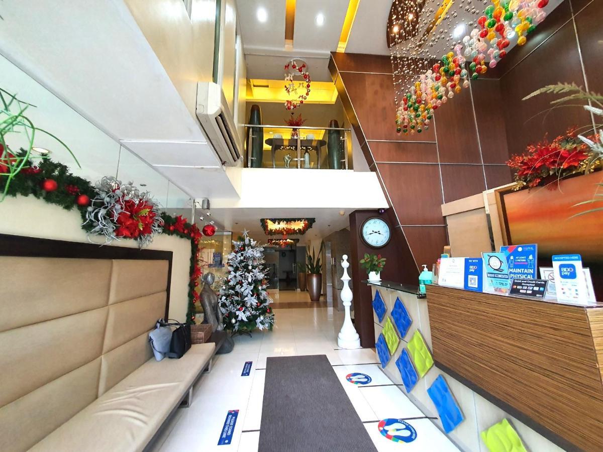 Festive Hotel Makati Paco Extérieur photo